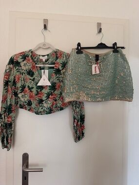 Lost + Wander Floral Crop Blouse in Mint Green&Coral & RAGA sequined mini skirt